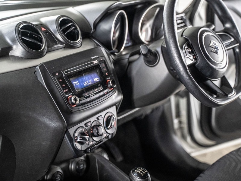 Suzuki Swift - Ford Fourways - Image 26