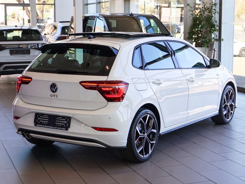 Volkswagen Polo - Hatfield VW Rivonia - Image 12