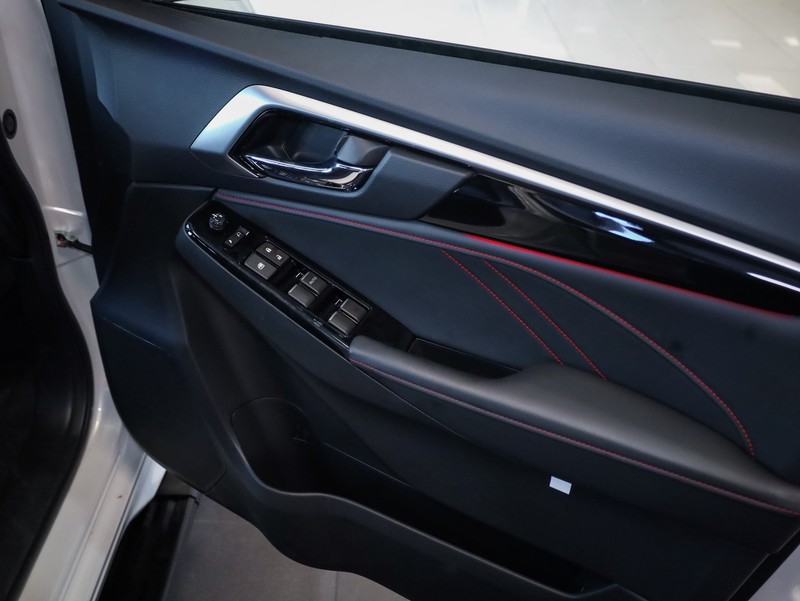 Isuzu MU-X - Isuzu Woodmead - Image 6