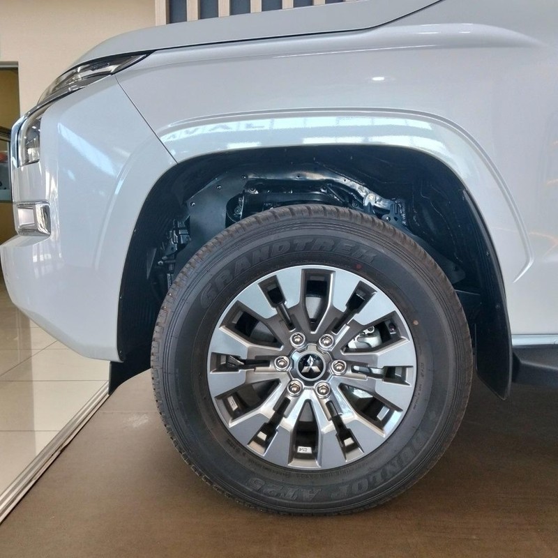 Mitsubishi Next-Gen Triton GLS - Suzuki Vereeniging - Image 5