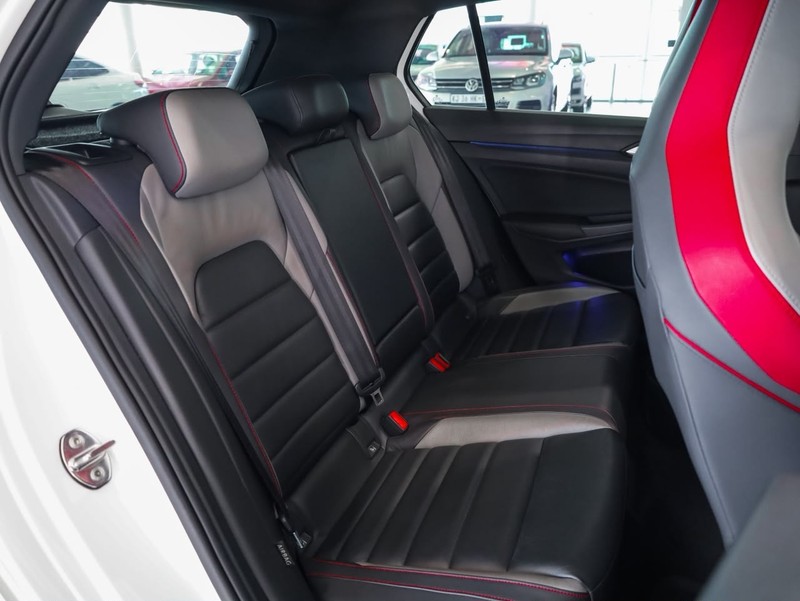 Volkswagen Golf - Hatfield VW Bryanston - Image 18