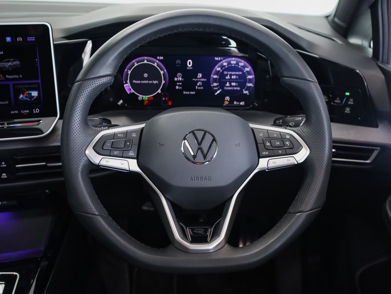Volkswagen Golf - Hatfield VW Bryanston - Image 21