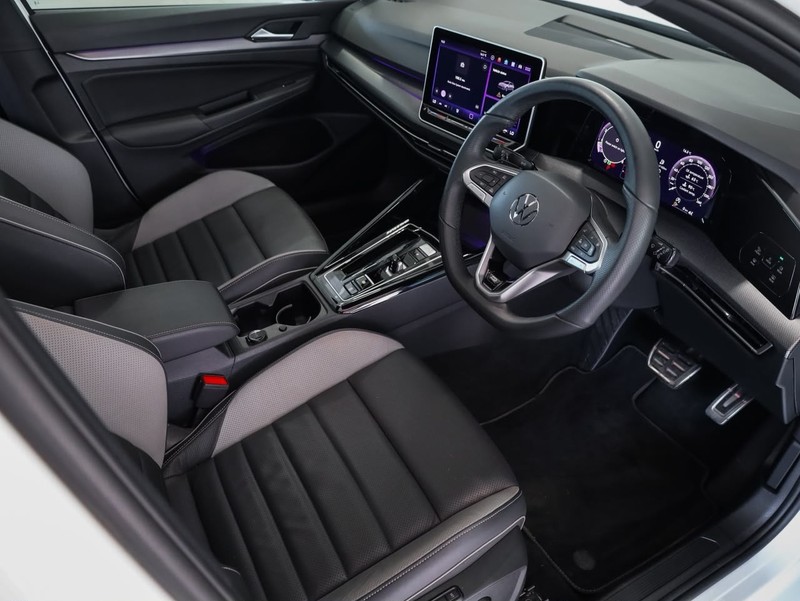 Volkswagen Golf - Hatfield VW Bryanston - Image 13