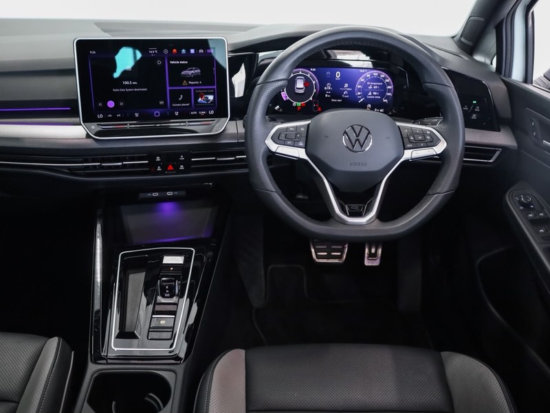 Volkswagen Golf - Hatfield VW Bryanston - Image 20