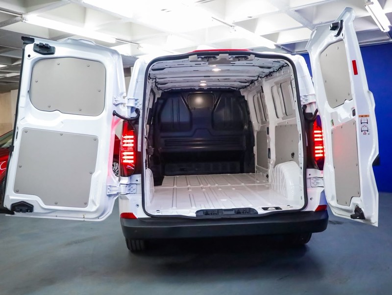Volkswagen Transporter - Hatfield VW Bryanston - Image 16