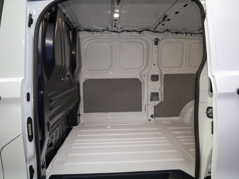 Volkswagen Transporter - Hatfield VW Bryanston - Image 11