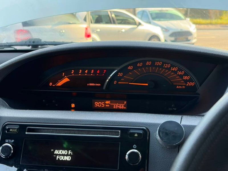 Toyota Etios - Authentique Autos - Image 10