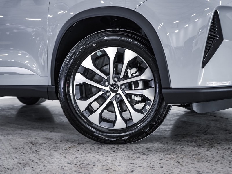 Chery Tiggo 8 Pro - Chery Waterfall - Image 3
