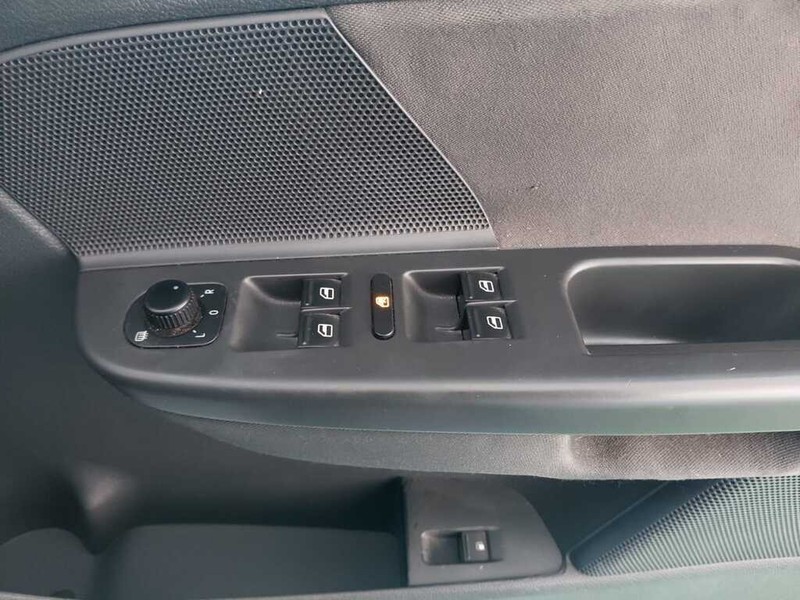 Volkswagen Jetta - Stiaan Autos (Pty) Ltd - Image 13