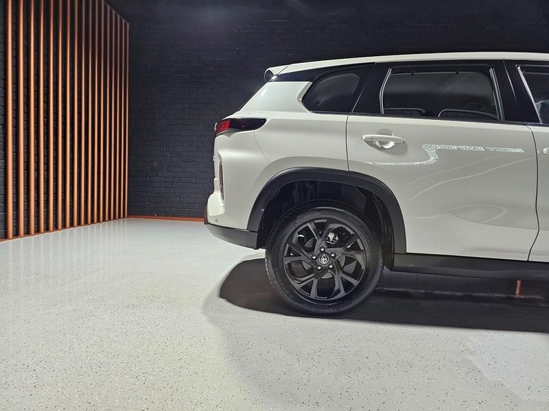 Toyota Urban Cruiser - Mit Mak Motors - Image 28