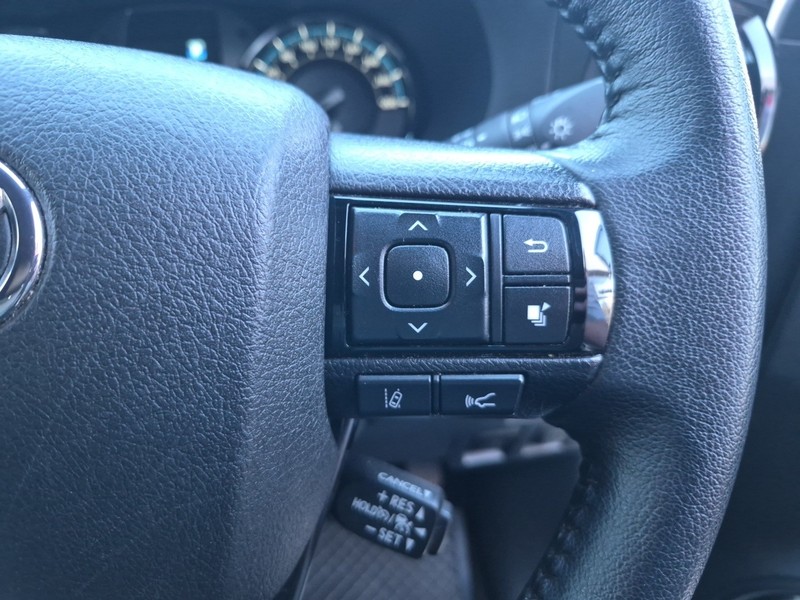Toyota Hilux - Nic Bottari Toyota - Image 8