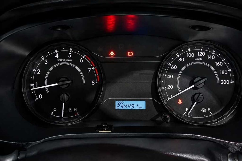 Toyota Hilux - Bluebird Motors - Image 10