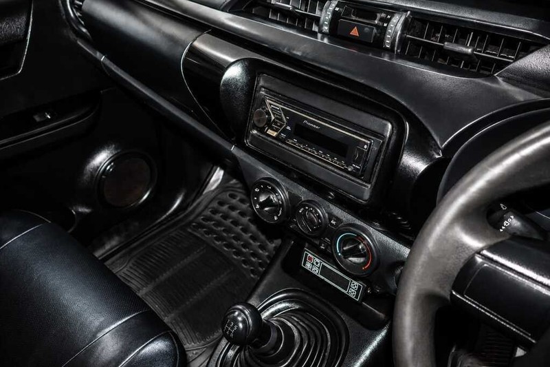 Toyota Hilux - Bluebird Motors - Image 8
