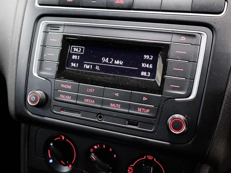 Volkswagen Polo Vivo - ICar Gezina - Image 9