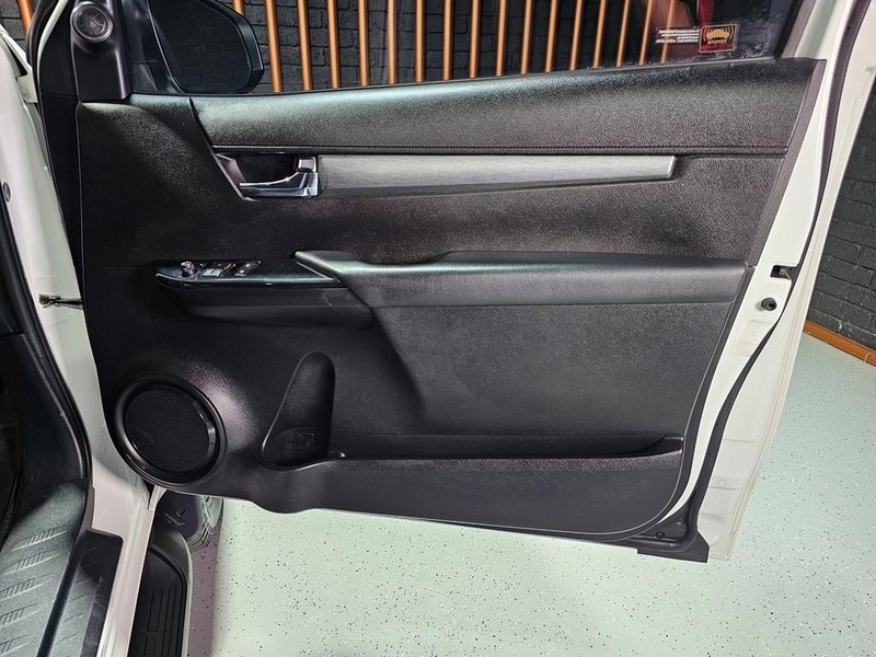 Toyota Hilux - Mit Mak Motors - Image 7
