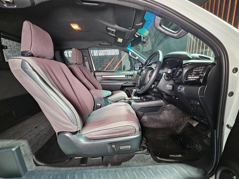 Toyota Hilux - Mit Mak Motors - Image 9