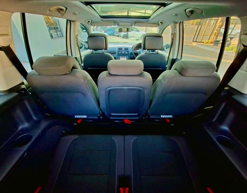 Volkswagen Touran - Parkview Auto Vereeniging - Image 40
