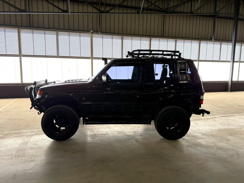 Mitsubishi Pajero - Bakwena Auto Sales - Image 5