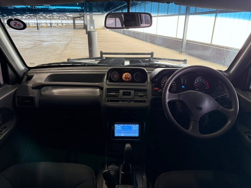 Mitsubishi Pajero - Bakwena Auto Sales - Image 16