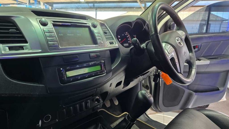 Toyota Hilux - G.I.G Motors - Image 14