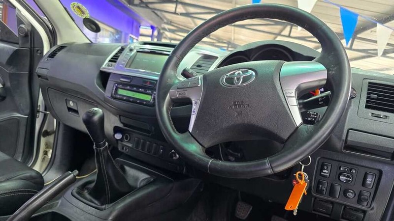 Toyota Hilux - G.I.G Motors - Image 17