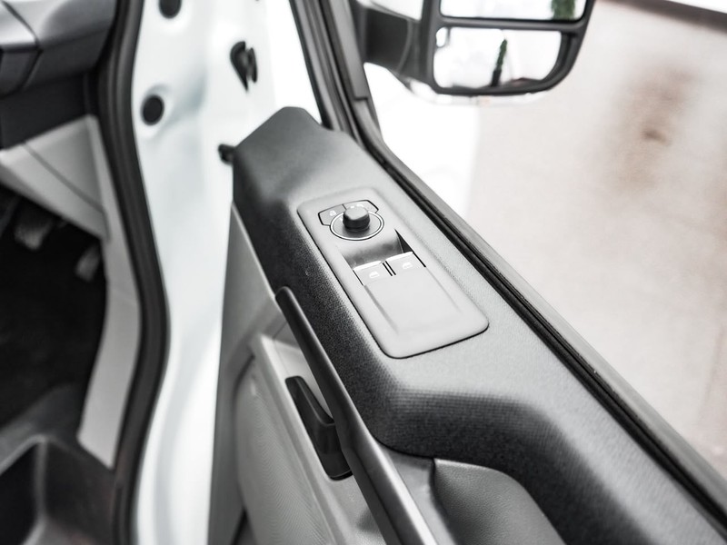 Ford Tourneo Custom - Audi Centre Rivonia - Image 11