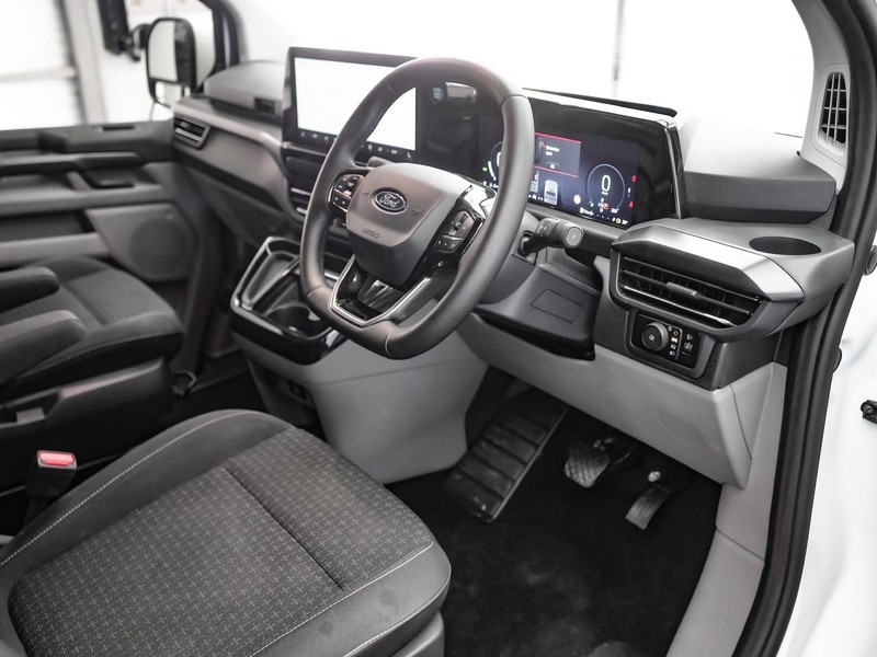 Ford Tourneo Custom - Audi Centre Rivonia - Image 17