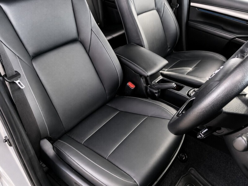 Toyota Hilux - CARS@NOOK - Image 11