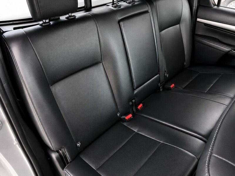 Toyota Hilux - CARS@NOOK - Image 10