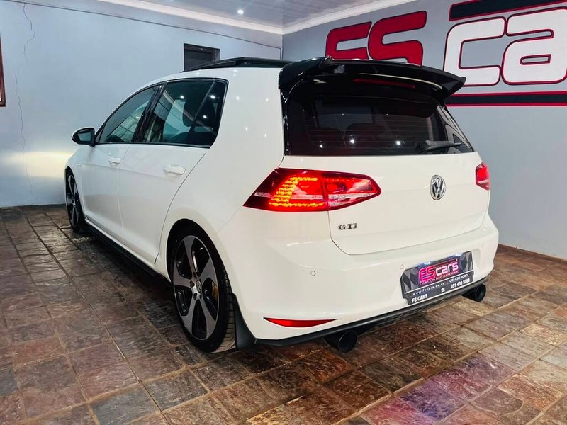 Volkswagen Golf - FS Cars - Image 6