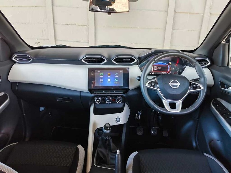 Nissan Magnite - King Cars Bellville/Vredekloof - Image 9
