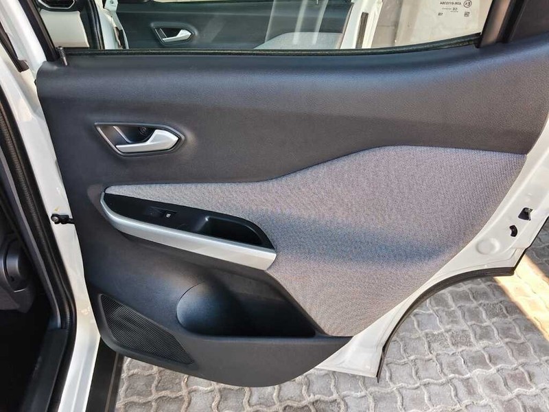 Nissan Magnite - King Cars Bellville/Vredekloof - Image 15