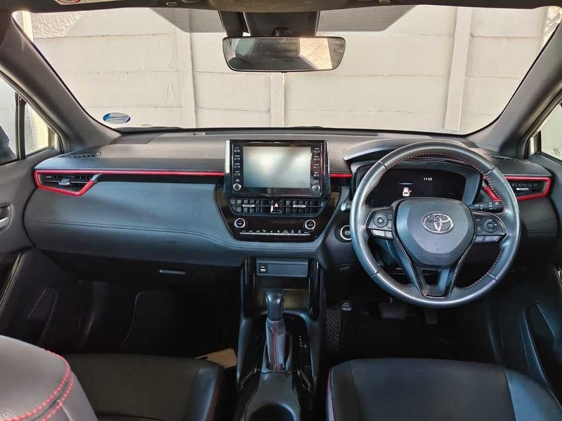Toyota Corolla Cross - King Cars Bellville/Vredekloof - Image 9