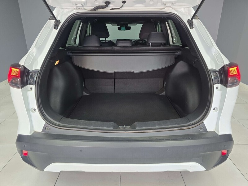 Toyota Corolla Cross - WP Motors - Image 13