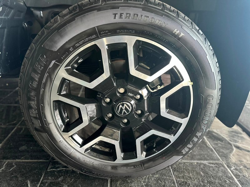 Volkswagen Amarok - Ford Sandton - Image 9