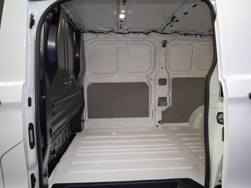 Volkswagen Transporter - Hatfield VW Bryanston - Image 13