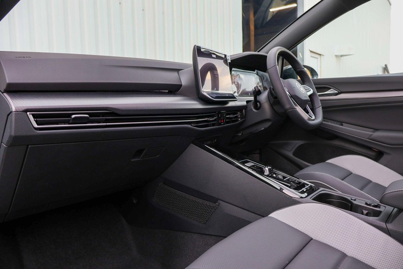 Volkswagen Golf - Hatfield VW Pretoria - Image 27