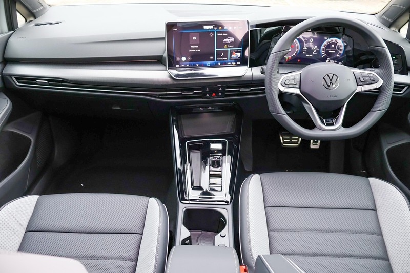 Volkswagen Golf - Hatfield VW Pretoria - Image 30