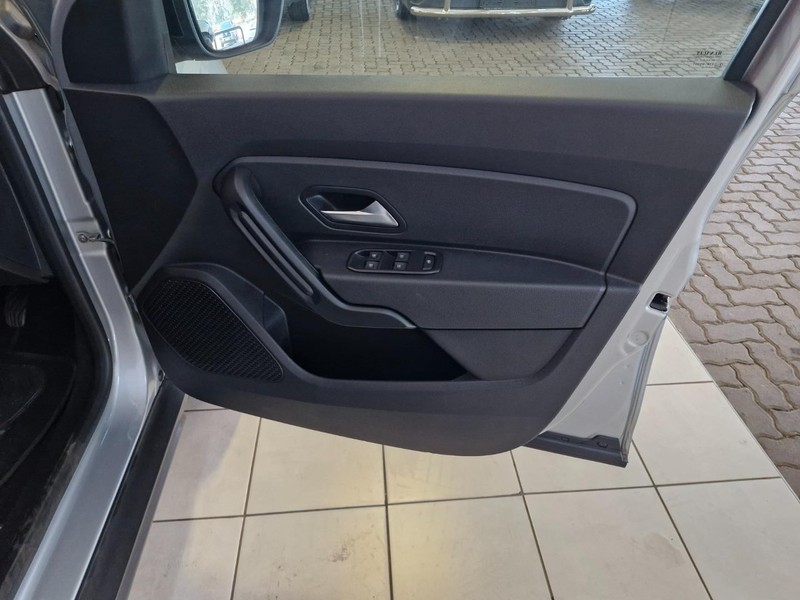 Renault Duster - Vaal Toyota Sasolburg - Image 16