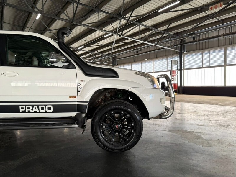 Toyota Land Cruiser Prado - Bakwena Auto Sales - Image 13