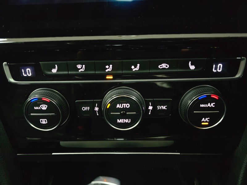Volkswagen Golf - Hatfield VW Northcliff - Image 13