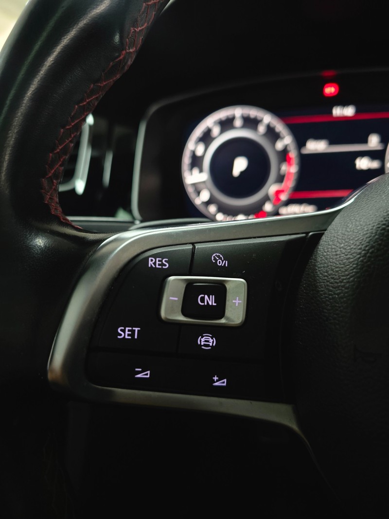 Volkswagen Golf - Hatfield VW Northcliff - Image 17