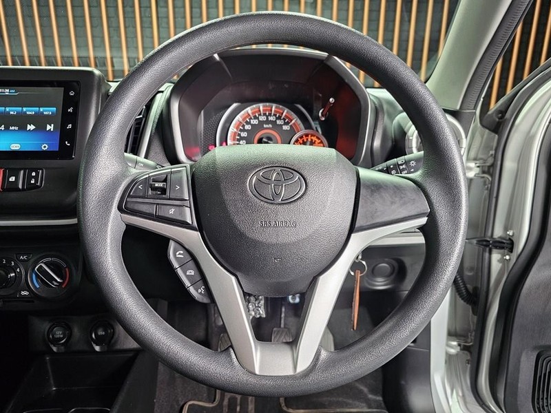 Toyota Vitz - Mit Mak Motors - Image 10