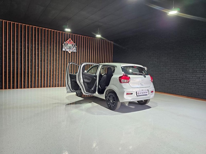 Toyota Vitz - Mit Mak Motors - Image 21