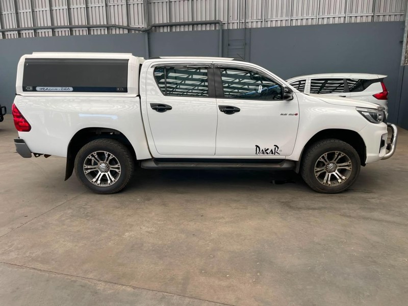 Toyota Hilux - Mit Mak Motors - Image 4