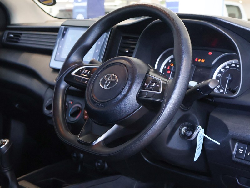 Toyota Corolla Rumion - Hatfield VW Melrose Arch - Image 16