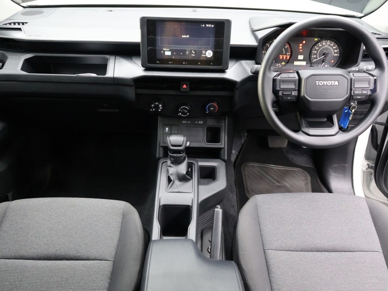 Toyota Hilux - KING OF CARS - Image 9