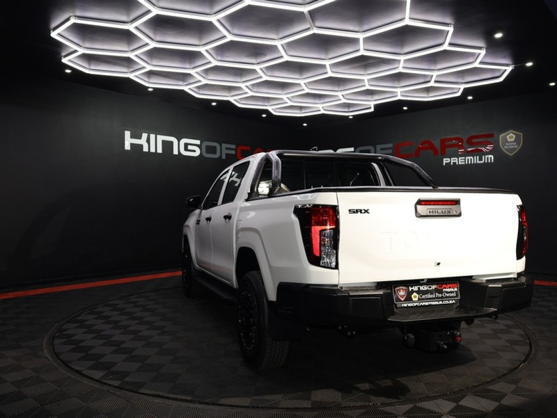 Toyota Hilux - KING OF CARS - Image 6