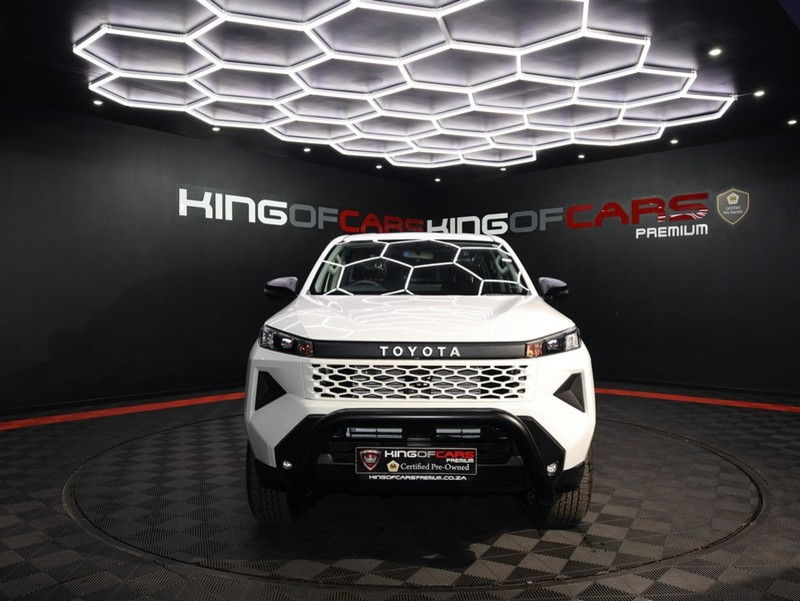 Toyota Hilux - KING OF CARS - Image 2