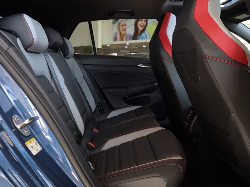 Volkswagen Golf - Hatfield VW Rivonia - Image 15